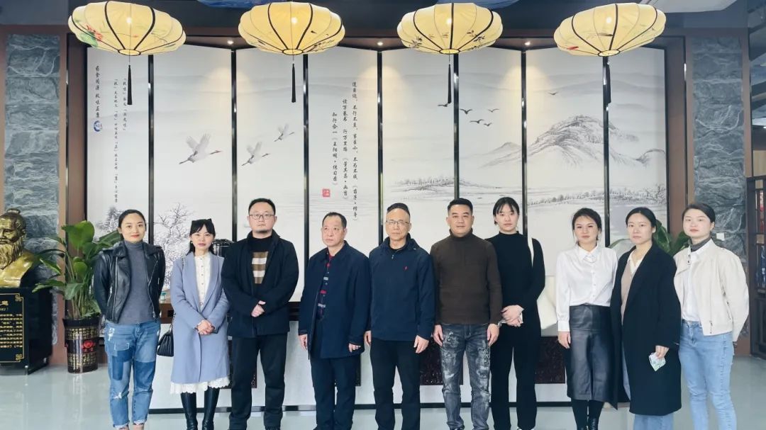 種下梧桐樹，引得鳳凰來